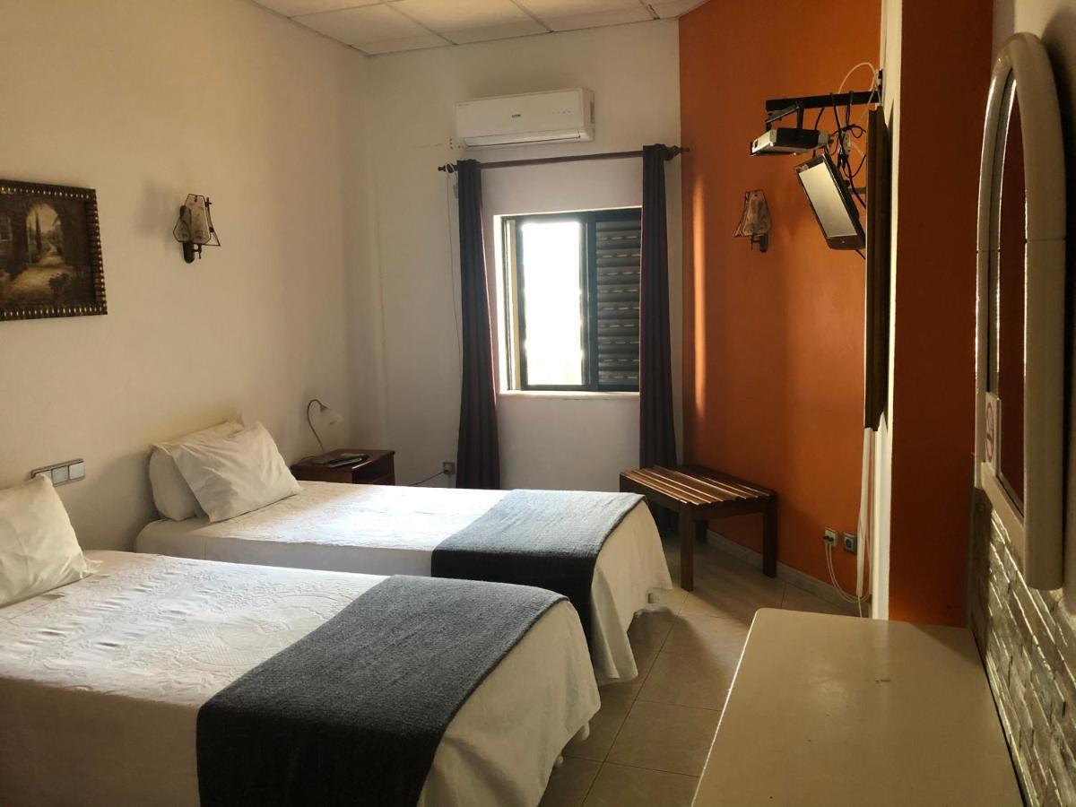 Apartamentos E Quartos Atalaia 사그레스 외부 사진