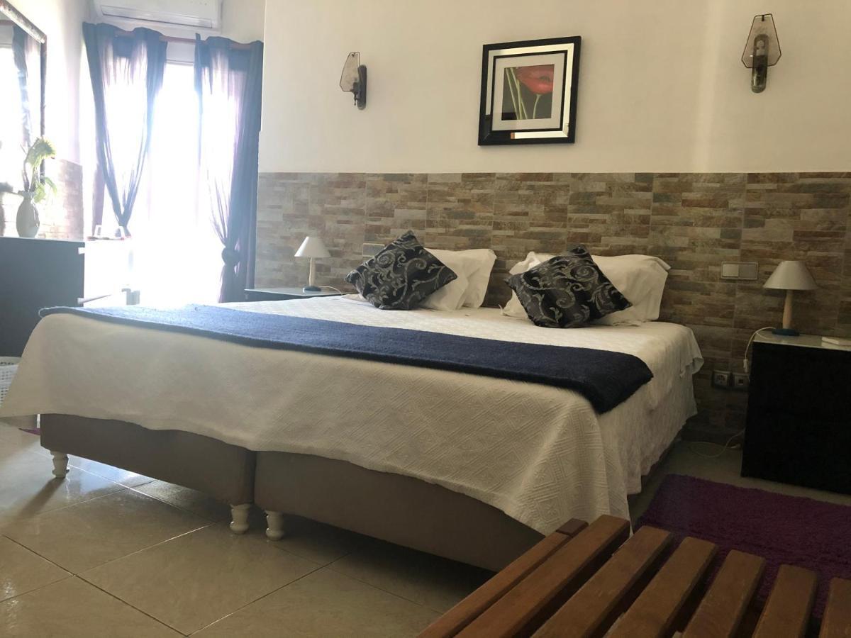 Apartamentos E Quartos Atalaia 사그레스 외부 사진